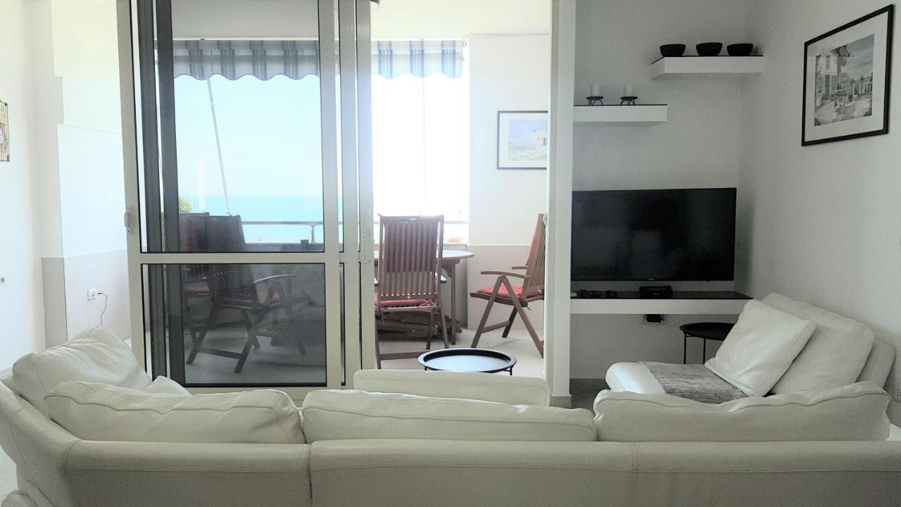M&I Beach Apartment With Sea View Durrës 外观 照片