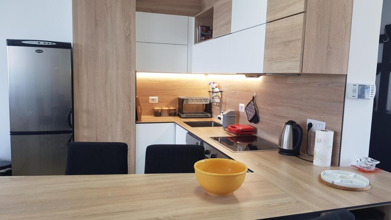 M&I Beach Apartment With Sea View Durrës 外观 照片