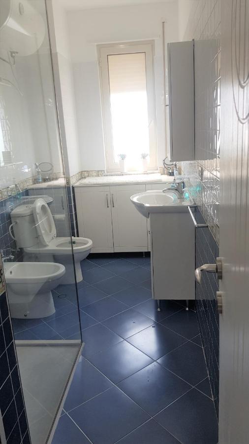 M&I Beach Apartment With Sea View Durrës 外观 照片